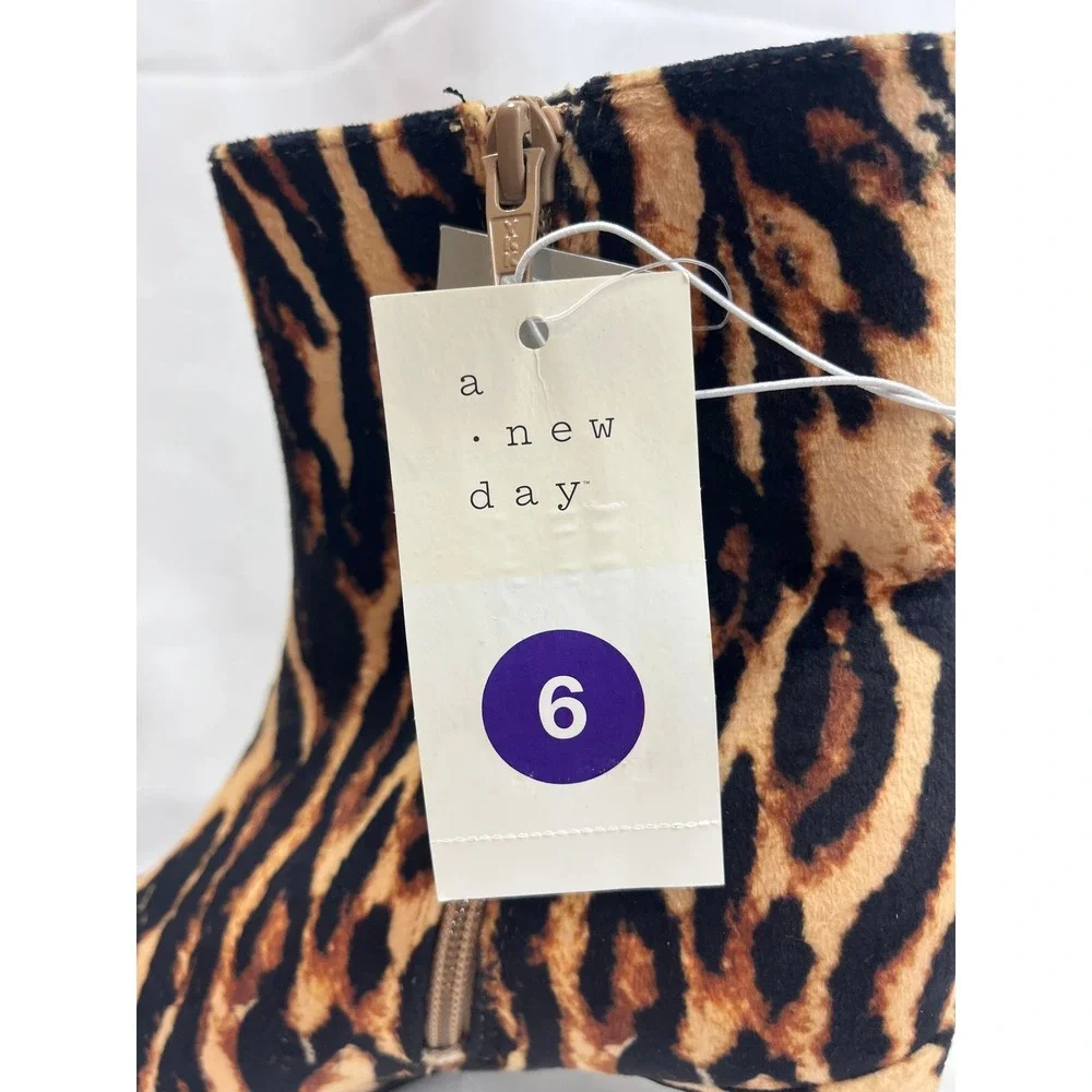 A New Day Womens Tiger Stripe‎ Animal Print Ankle Boots Memory Foam Size 6 NEW